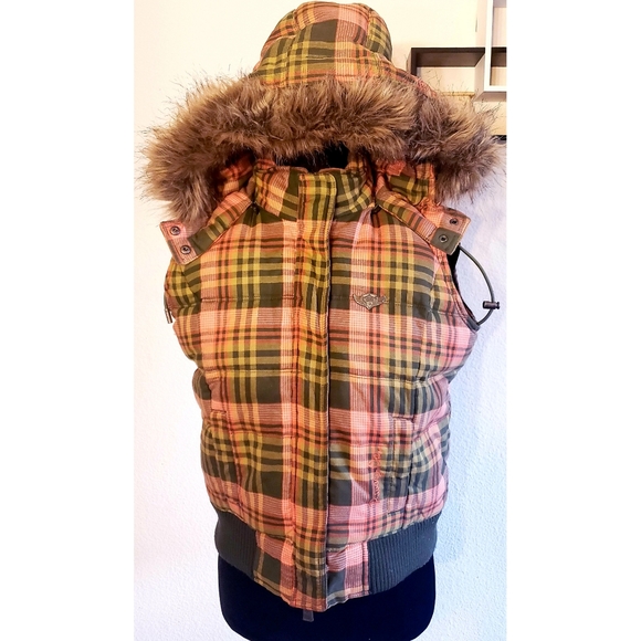 Privacy CA Jackets & Blazers - NWOT Privacy Plaided Fur Hoodie Vest